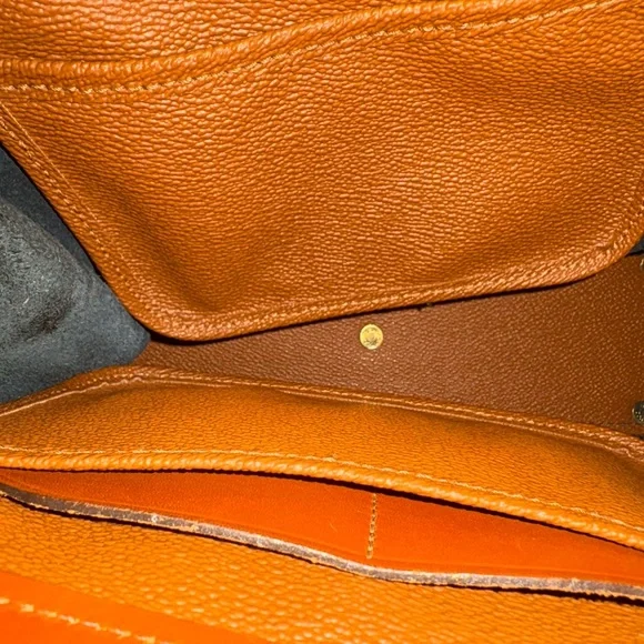 Dooney & Bourke Carpet Shoulder Bag - Picture 2 of 9